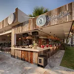 Babana Hotel 2*