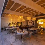 Babana Hotel