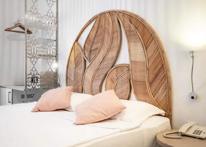 Hotel Babana 2*