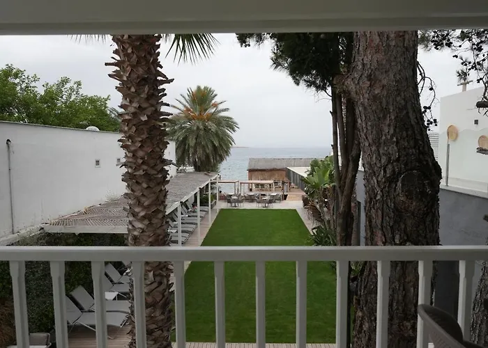 Babana Hotell Golturkbuku